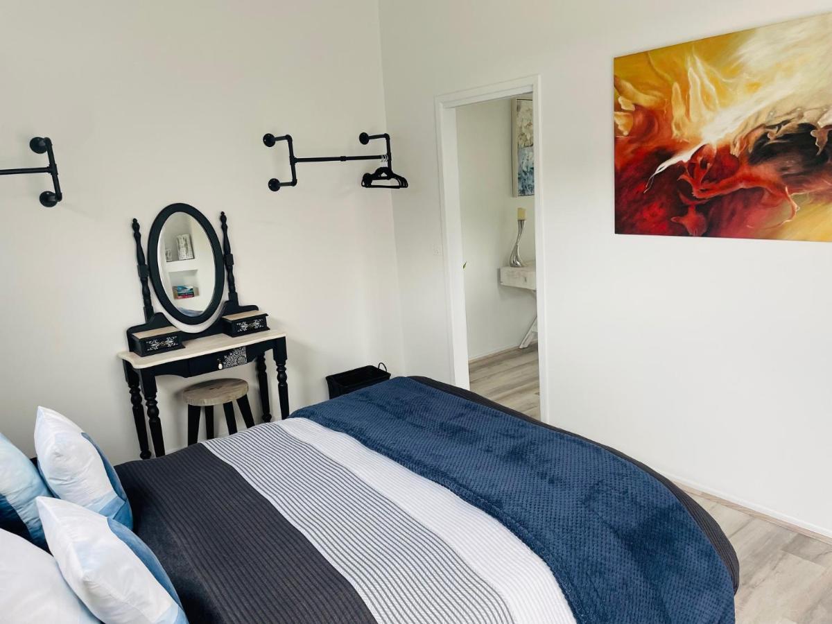 Farm Stay Maple Cottage At Wilindi Estate Tyabb Buitenkant foto