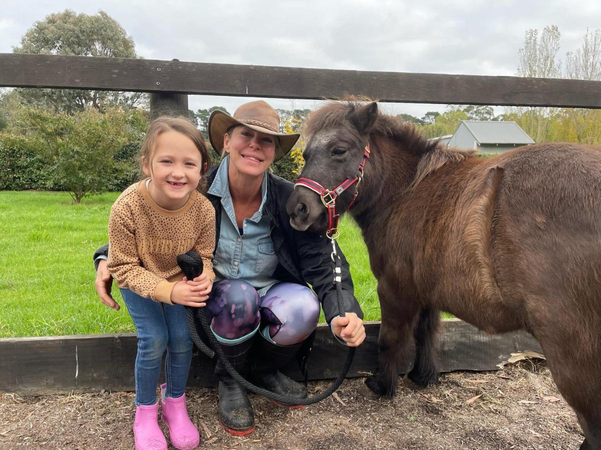 Farm Stay Maple Cottage At Wilindi Estate Tyabb Buitenkant foto